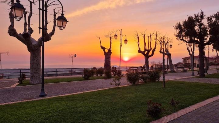 Casa Vacanze Mare Di Paestum Apartment Bagian luar foto